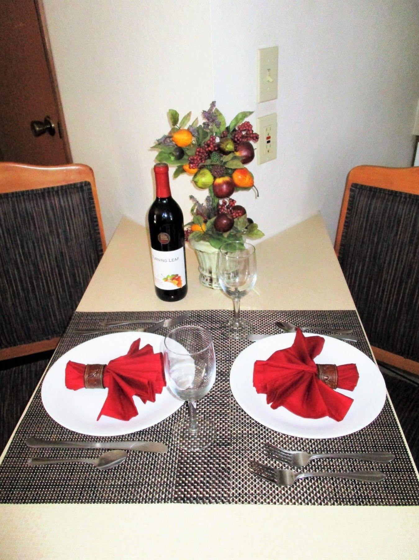 Turning Leaf Townhome Suites Aparthotel Fairwood
