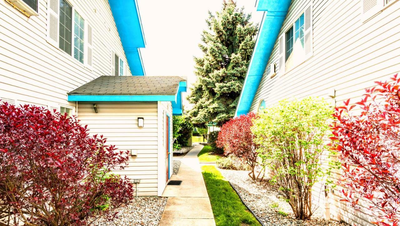 Turning Leaf Townhome Suites Fairwood